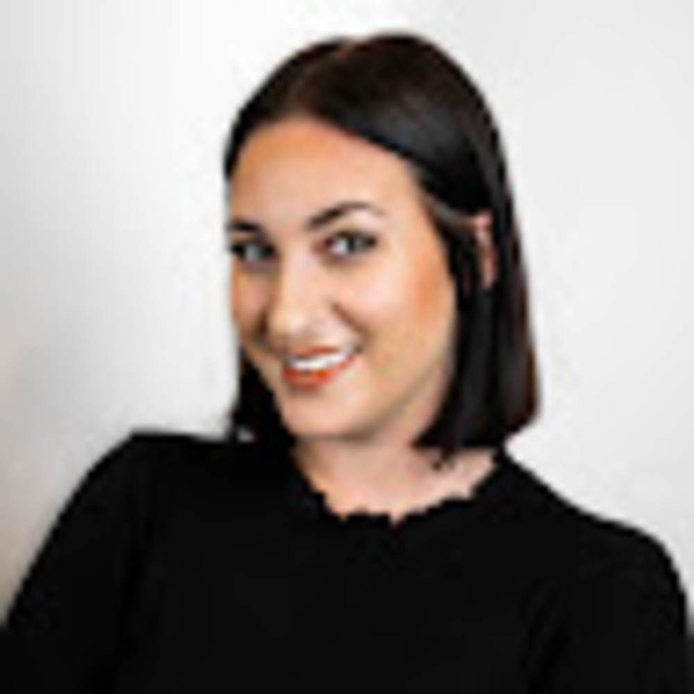 Meet your Posher, Caitlyn